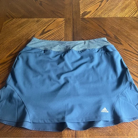 Adidas Black and Blue Mini Golf/Tennis Skirt Set - Picture 6 of 9